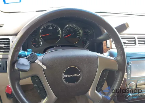 2012 GMC Yukon Xl 1500 Denali z USA, uszkodzony, nr VIN 1GKS2MEFXCR200086